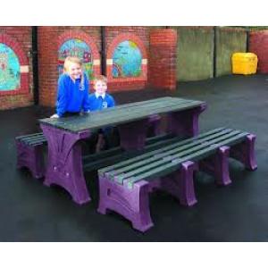 PICNIC SETS